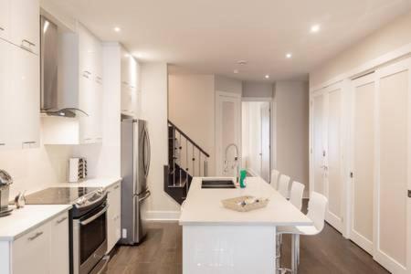 Parc Avenue Lofts : photo 6 de la chambre penthouse - p1-301