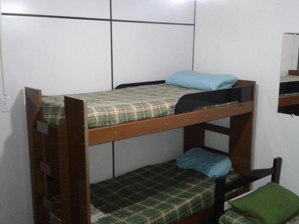Hostel Gerais : photo 7 de la chambre chambre quadruple avec salle de bains commune