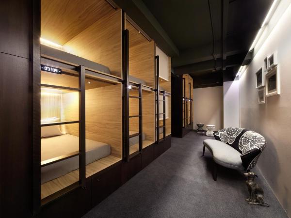 The Pod at Beach Road Boutique Capsule Hotel : photo 6 de la chambre capsule queen dans dortoir mixte
