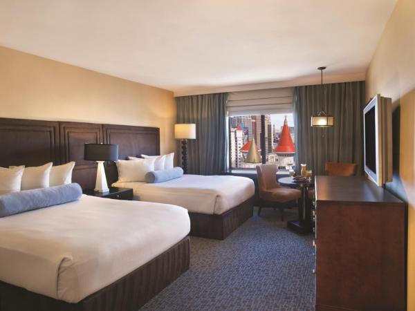 Excalibur : photo 1 de la chambre chambre avec 2 lits queen-size - resort tower