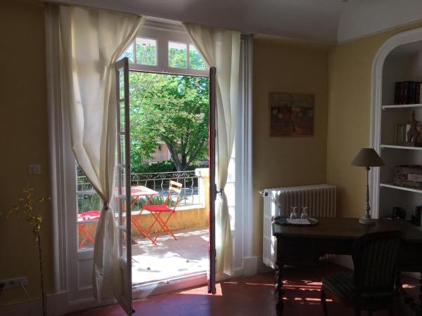 B&B Villa Roumanille : photo 7 de la chambre chambre double deluxe avec balcon
