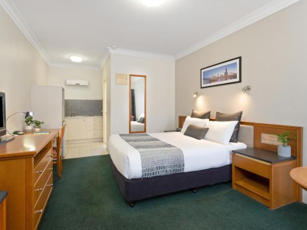 Coopers Colonial Motel : photo 1 de la chambre chambre standard lit queen-size