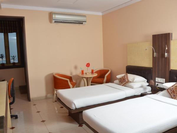 Sea Palace Hotel - near Gateway of India : photo 1 de la chambre chambre avec vue sur la mer