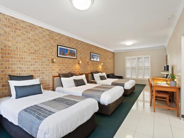 Coopers Colonial Motel : photo 1 de la chambre chambre familiale