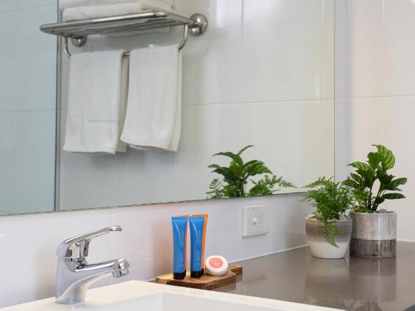 Coopers Colonial Motel : photo 6 de la chambre chambre familiale