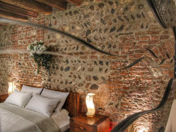 La Bella Verona Wine Suite : photo 7 de la chambre suite deluxe avec baignoire spa