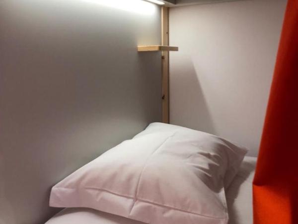 Be Lisbon Hostel Intendente : photo 7 de la chambre lit dans dortoir pour femmes de 6 lits