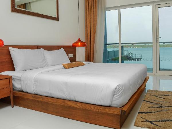 Kent Baywatch Suites : photo 1 de la chambre suite avec vue sur lac 