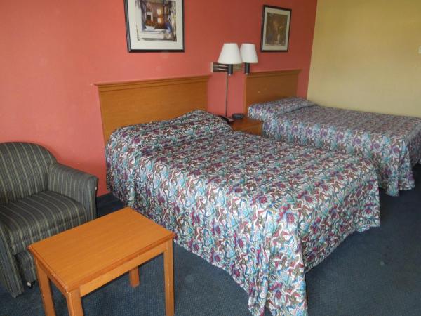 Kozy Inn : photo 3 de la chambre chambre double avec 2 lits doubles