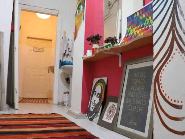 Shantihome : photo 3 de la chambre lit simple dans dortoir mixte de 3 lits