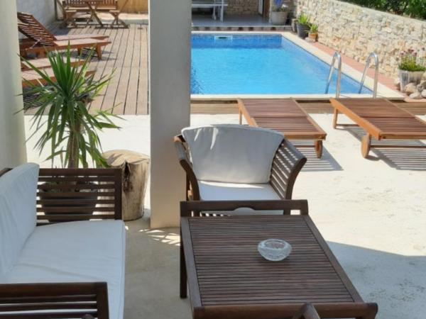 Sobe Dragić : photo 3 de la chambre appartement - vue sur piscine