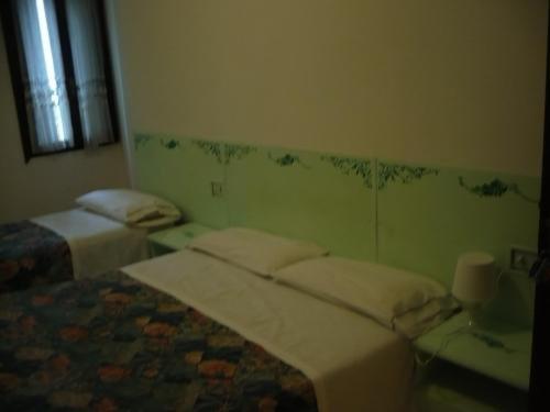 Hotel Adua : photo 1 de la chambre chambre triple