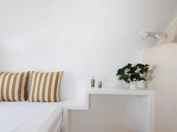 White Grape Suites : photo 3 de la chambre petite chambre double