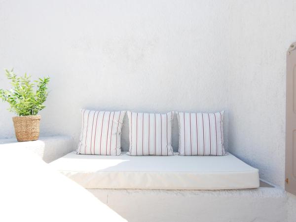 White Grape Suites : photo 6 de la chambre petite chambre double