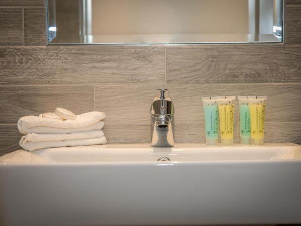 Tatler Jack : photo 10 de la chambre chambre double avec salle de bains privative