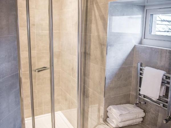 Tatler Jack : photo 3 de la chambre chambre triple avec salle de bains privative