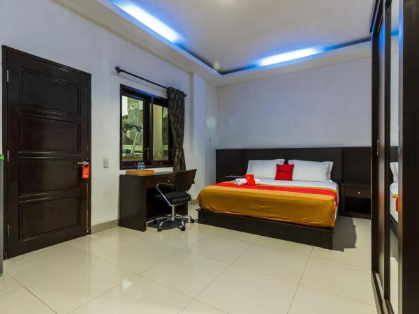 RedDoorz Premium @ Ampera Raya 2 : photo 7 de la chambre chambre double