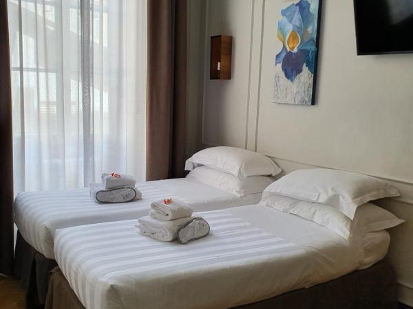 Hotel Lungarno Vespucci 50 : photo 8 de la chambre suite junior