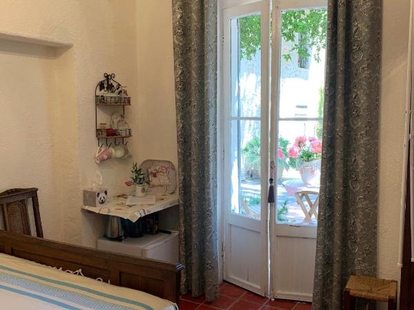 La Clé de la Porte B&B : photo 5 de la chambre chambre double avec patio