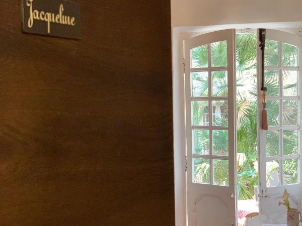 La Clé de la Porte B&B : photo 1 de la chambre chambre simple avec terrasse