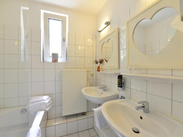 Hotel Domspitzen : photo 3 de la chambre chambre triple