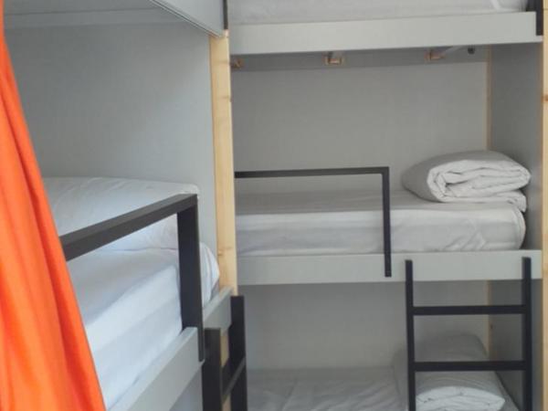 Be Lisbon Hostel Intendente : photo 3 de la chambre lit dans dortoir pour femmes de 6 lits