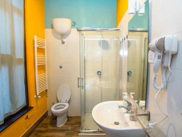 Ostello Bello Napoli : photo 3 de la chambre lit dans dortoir mixte de 10 lits