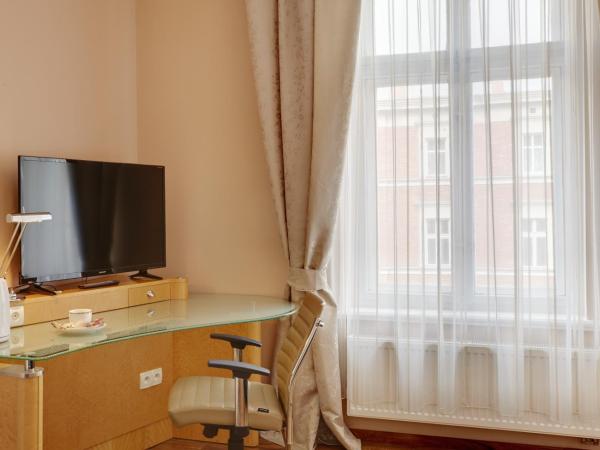 Jagiellońska 3 ApartHotel : photo 7 de la chambre chambre lit king-size deluxe