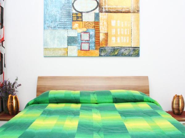 Solemare B&B - Apartments Alghero : photo 6 de la chambre chambre double Économique avec salle de bains commune