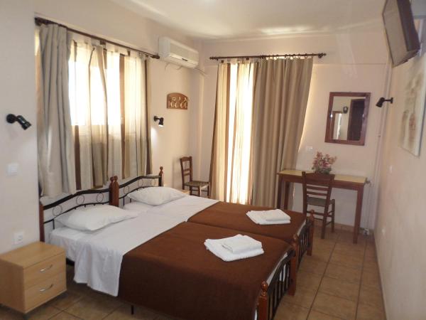 Tina Hotel : photo 2 de la chambre chambre lits jumeaux