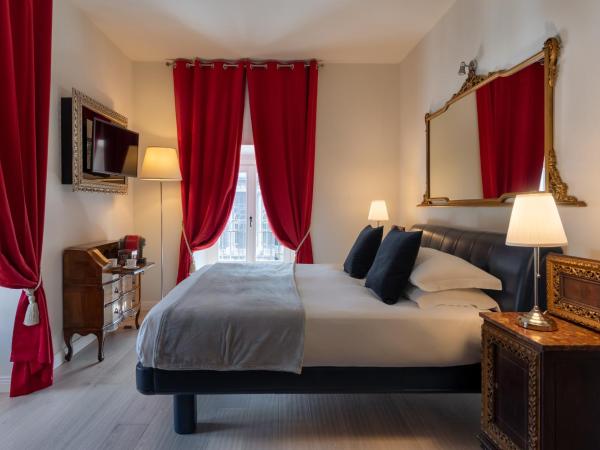 Corte Realdi Luxury Rooms Torino : photo 4 de la chambre chambre double deluxe avec vue sur château