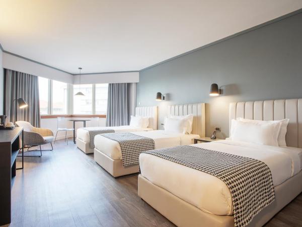 HF Fenix Porto : photo 5 de la chambre chambre triple confort