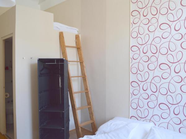 Synagogue Central Guest House : photo 4 de la chambre chambre quadruple