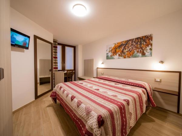 Chambres d'hôtel à Rosy : photo 1 de la chambre chambre double supérieure