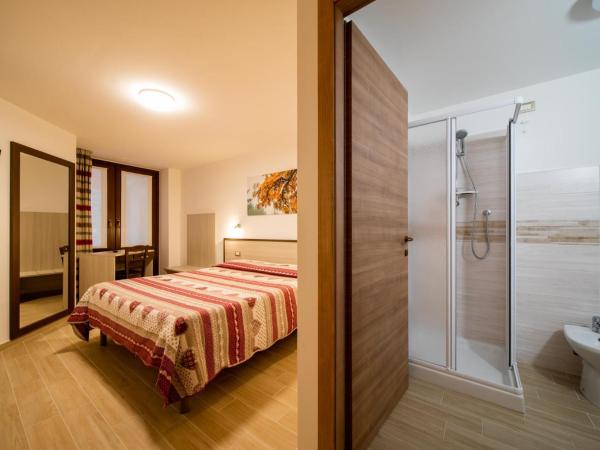 Chambres d'hôtel à Rosy : photo 2 de la chambre chambre double supérieure