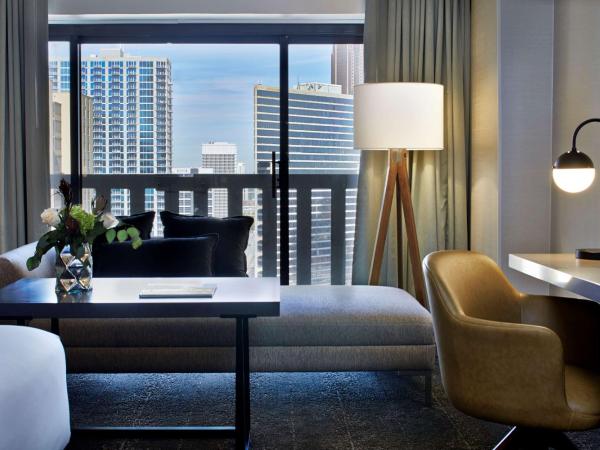 Hyatt Regency Atlanta : photo 4 de la chambre chambre d'angle lit king-size de luxe