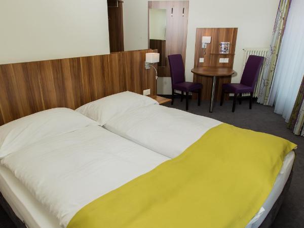 Hotel Restaurant Resslirytti : photo 6 de la chambre chambre double ou lits jumeaux