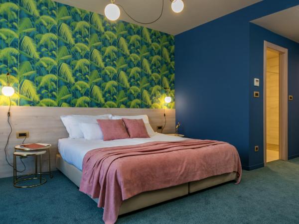 Priska Med Luxury Rooms : photo 2 de la chambre chambre double ou lits jumeaux supérieure avec terrasse