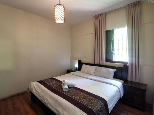 8 Boutique By The Sea : photo 1 de la chambre chambre supérieure - vue sur colline