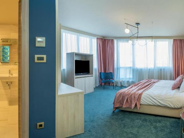 Priska Med Luxury Rooms : photo 9 de la chambre chambre double ou lits jumeaux supérieure avec terrasse