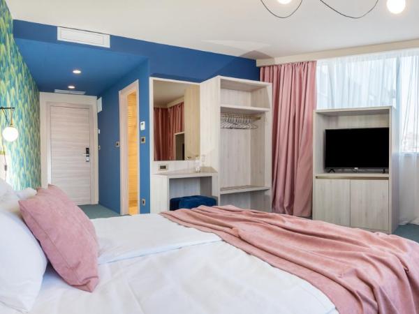 Priska Med Luxury Rooms : photo 8 de la chambre chambre double ou lits jumeaux supérieure avec jacuzzi sur terrasse