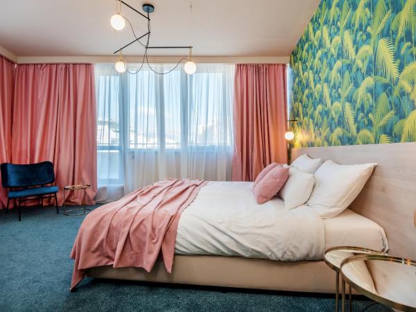 Priska Med Luxury Rooms : photo 9 de la chambre chambre double ou lits jumeaux supérieure avec jacuzzi sur terrasse