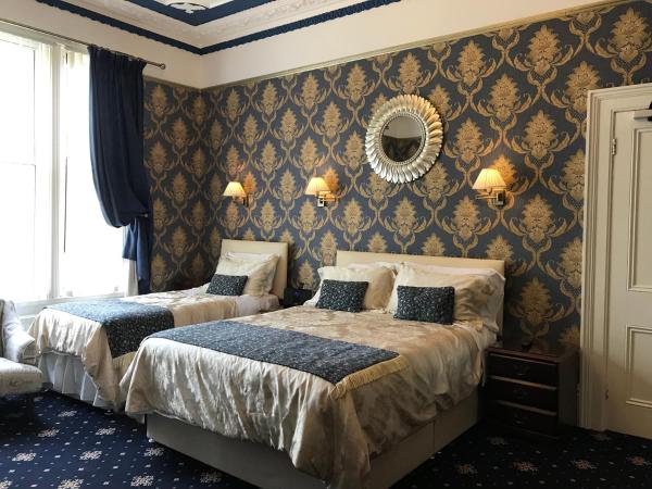 Pulteney House : photo 3 de la chambre self-catering en-suite family room for 3