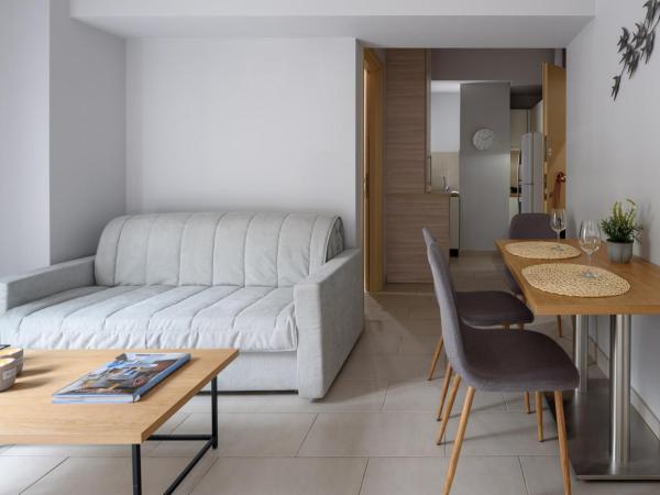 12 Keys Athens Apartments : photo 2 de la chambre appartement supérieur