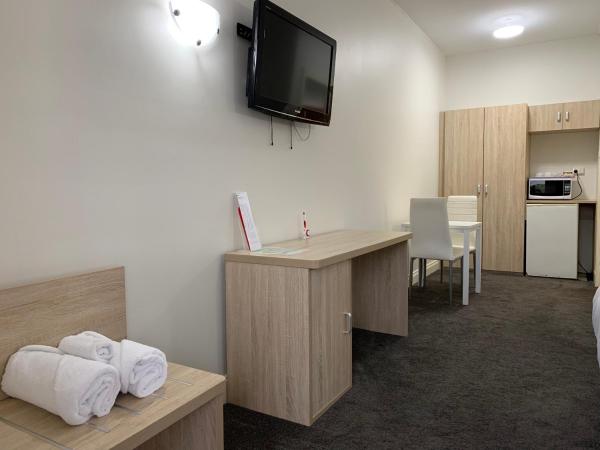 Jacksons Motor Inn : photo 7 de la chambre chambre lit queen-size deluxe