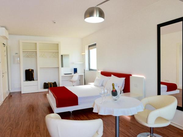 Stay Michelangelo Jesolo Only Adults : photo 1 de la chambre suite junior avec balcon