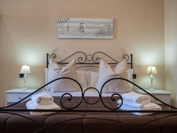 Affittacamere Lunamar : photo 3 de la chambre chambre double avec salle de bains privative