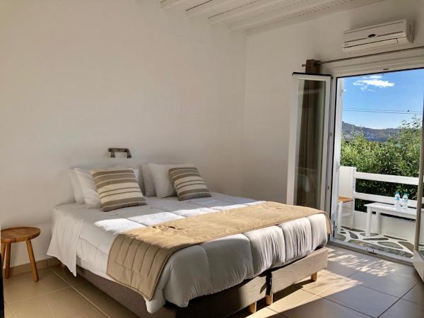 White Myth : photo 4 de la chambre chambre supérieure avec balcon - vue sur mer