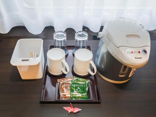 KKR Hotel Osaka : photo 3 de la chambre chambre lits jumeaux - non-fumeurs
