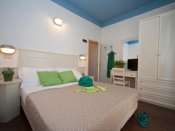 Hotel Fra I Pini : photo 10 de la chambre chambre double ou lits jumeaux confort